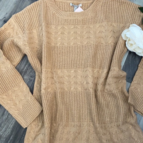 NWT Women Knitted Pullover Crewneck Sweater Size M/L - Picture 5 of 7